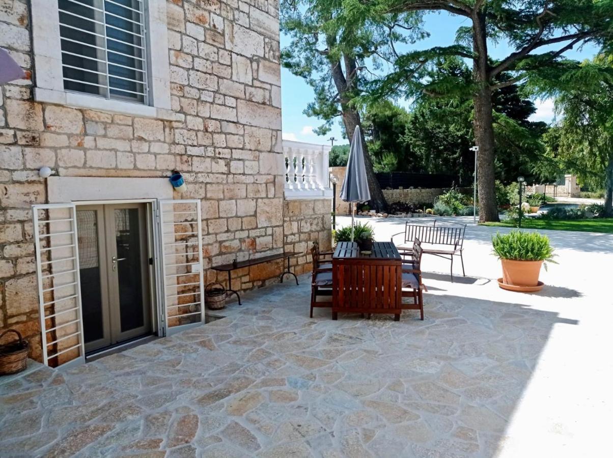 Dimora Dalia - Puglia Mia Apartments Monopoli Bagian luar foto